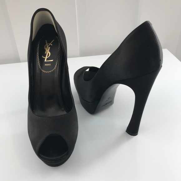 Yves Saint Laurent Pump - Picture 9 of 15